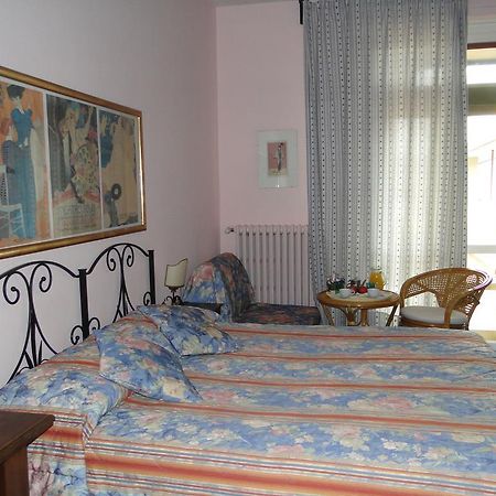 Residenza Giulia Hotel Florence Luaran gambar