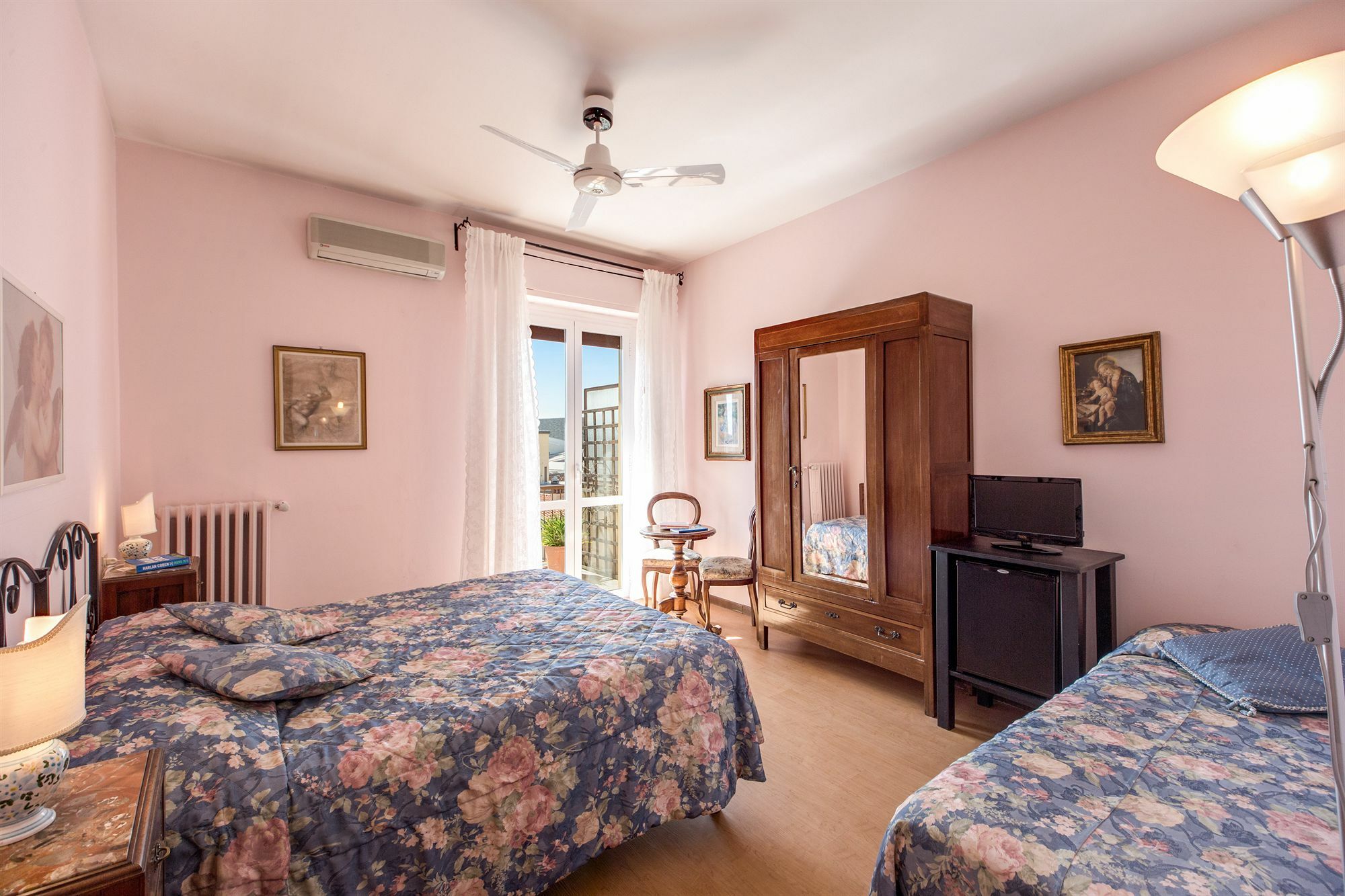 Residenza Giulia Hotel Florence Luaran gambar